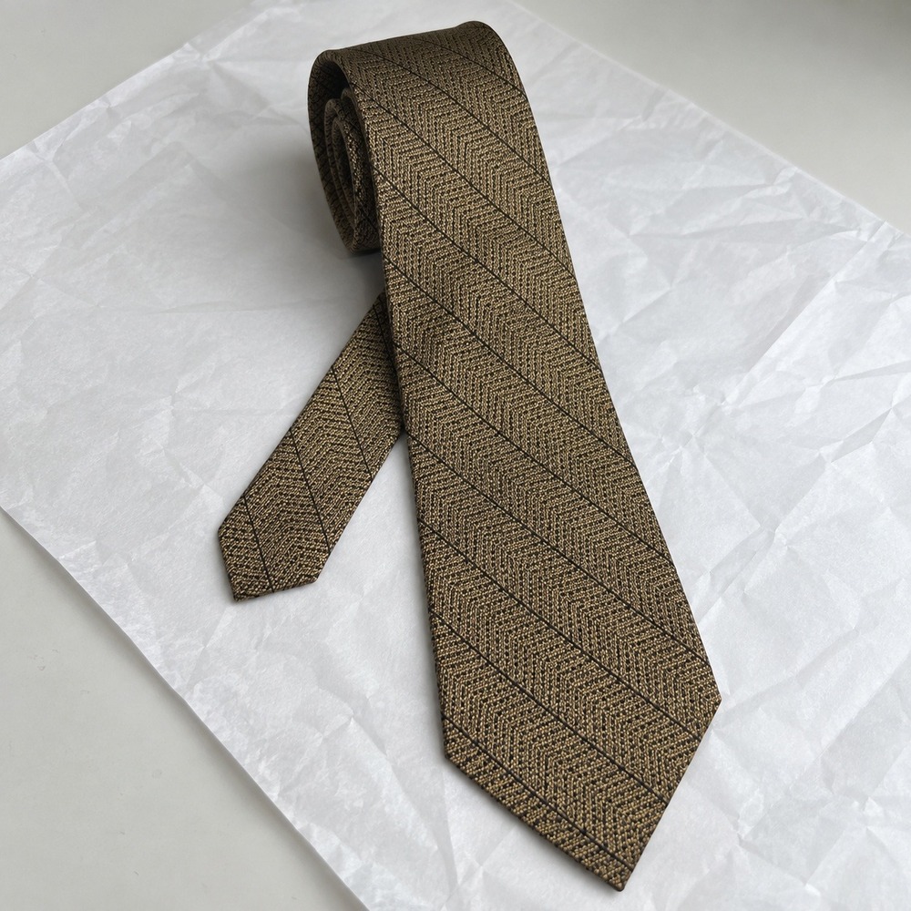 Nick Hilton Gold Black Textured Diagonal Stripe Silk Tie Made USA Old Money